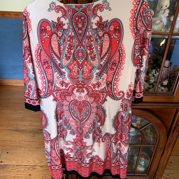 BEAUTIFUL PAISLEY DRESS! (NWOT)💕 - Picture 2 of 2